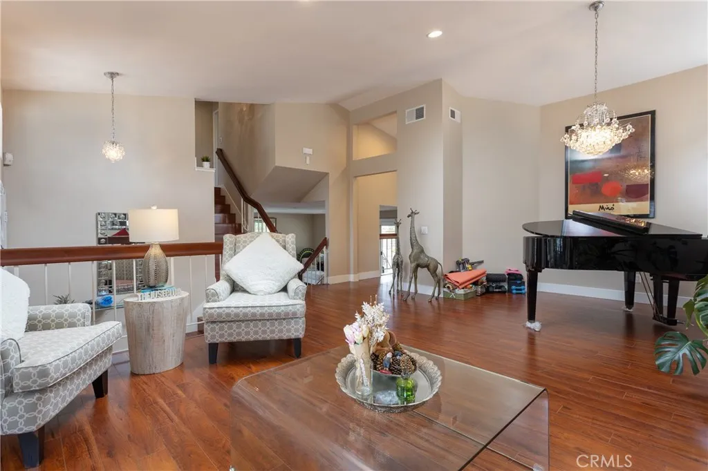 19019 Garnet Way, Walnut, California 91789 home-pic-16